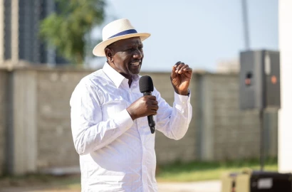Ruto calls for immediate hiring of UHC staff on permanent, pensionable terms Ruto calls for immediate hiring of UHC staff on permanent, pensionable terms