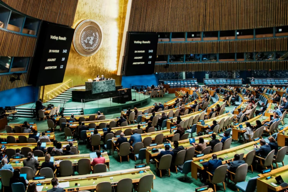 UN overwhelmingly endorses two-state solution declaration that condemns Hamas 