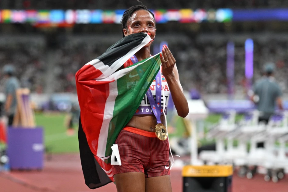 Chebet wins 10,000m gold, suggests no tilt at world double Chebet wins 10,000m gold, suggests no tilt at world double