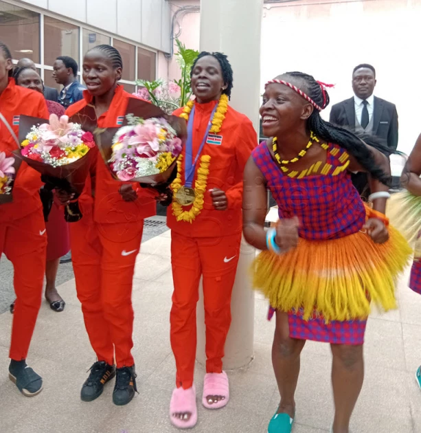 Peres Jepchirchir returns to a heroic welcome after bagging marathon gold