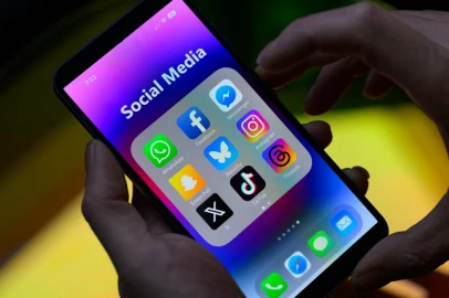 Spanish govt seeks probe into X, Meta, TikTok over AI child porn