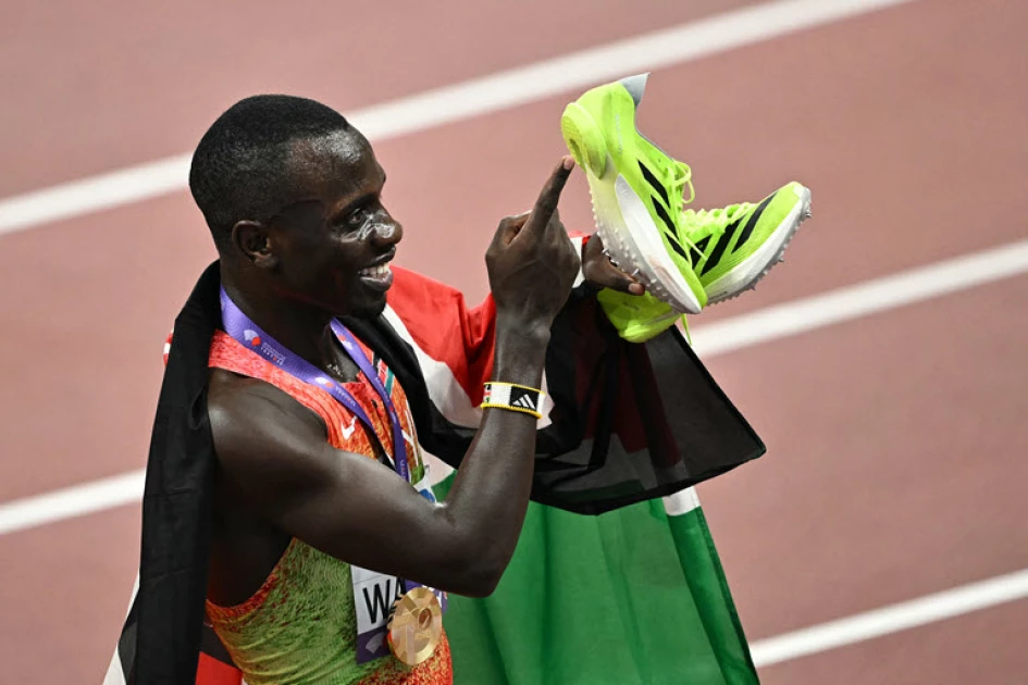 Emmanuel Wanyonyi wins men's 800m gold as Kenya extends medal collection to 10 Emmanuel Wanyonyi wins men's 800m gold as Kenya extends medal collection to 10