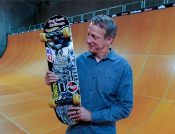 Legend Tony Hawk's skateboard sold for Ksh.148 million at auction