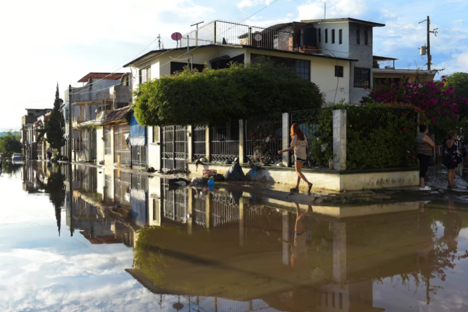 Heavy rains in Mexico leave nearly 30 dead Heavy rains in Mexico leave nearly 30 dead