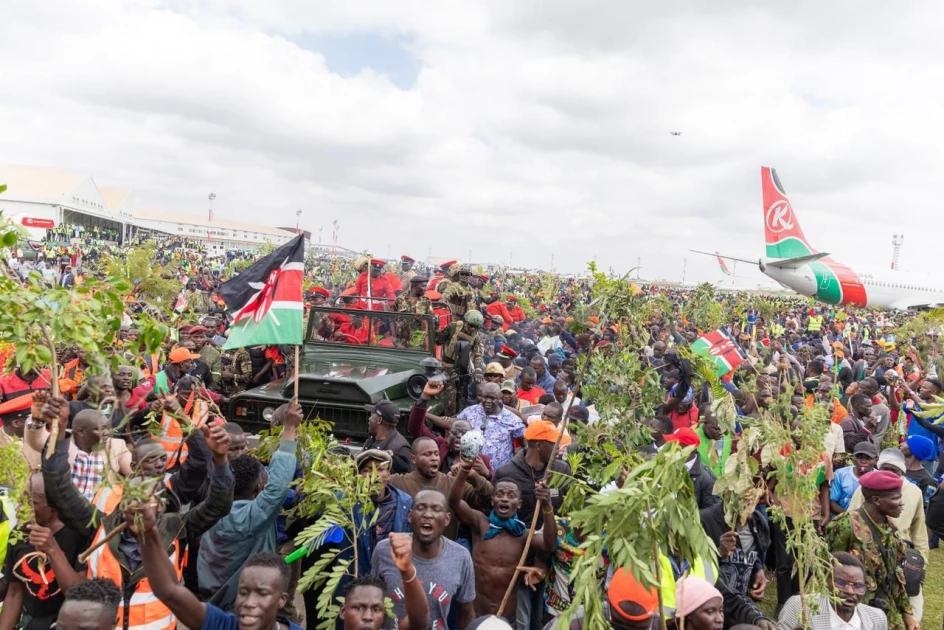 Loud, bombastic and dramatic: The unapologetic Luo way of mourning Loud, bombastic and dramatic: The unapologetic Luo way of mourning