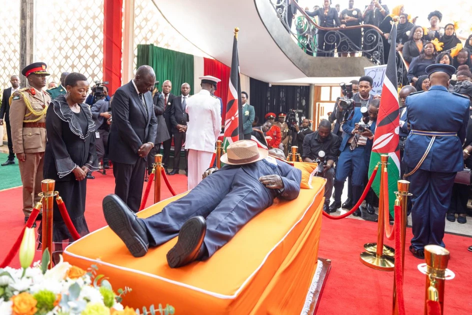 Raila’s body to be moved to Lee Funeral Home instead of Karen after public viewing Raila’s body to be moved to Lee Funeral Home instead of Karen after public viewing