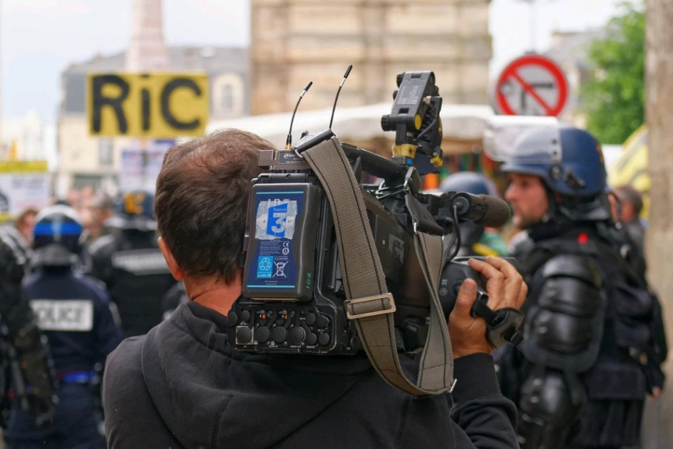 The rise of Citizen Journalism - What it means for traditional sectors