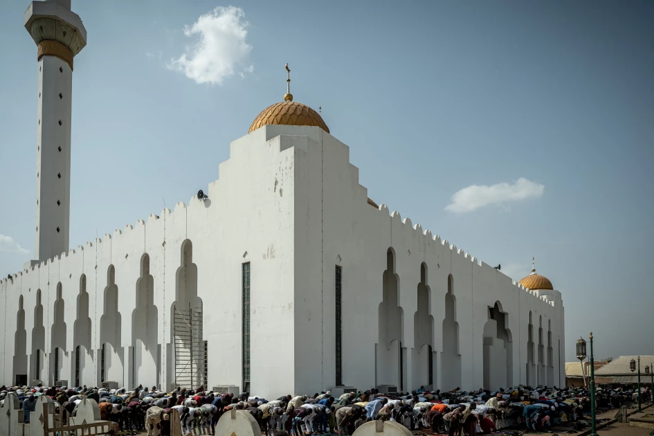 100 kidnapped Nigerian schoolchildren released