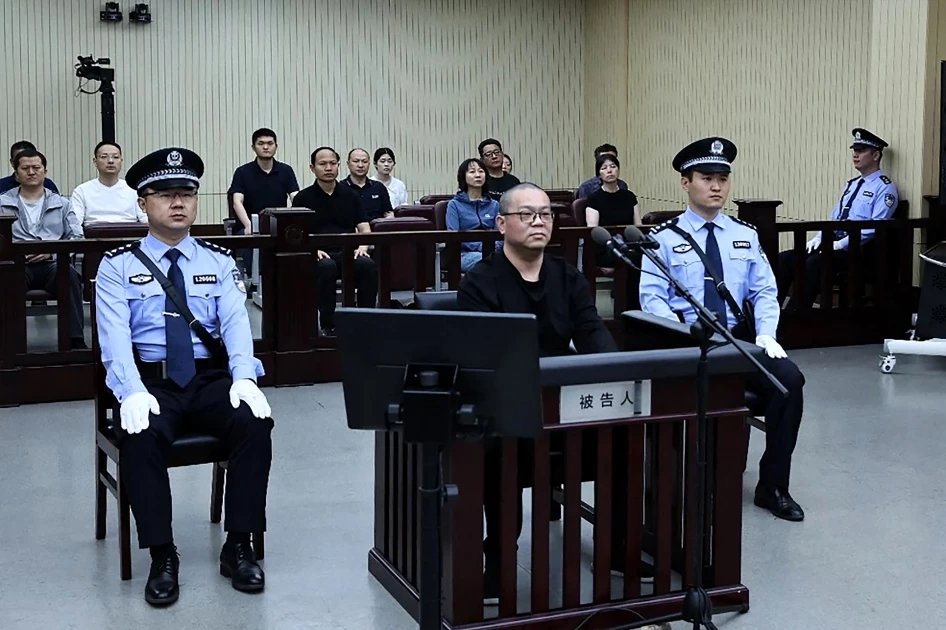 China executes former senior banker for taking $156 mn bribes