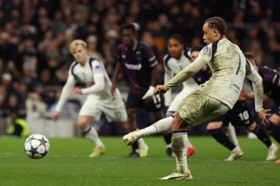 Spurs' Simons wants to 'build legacy' as he succeeds Son