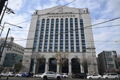 South Korea raids religious group's headquarters over bribery case