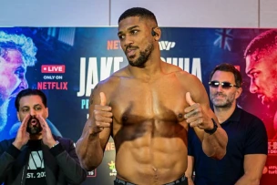 Joshua takes huge weight advantage into Paul fight