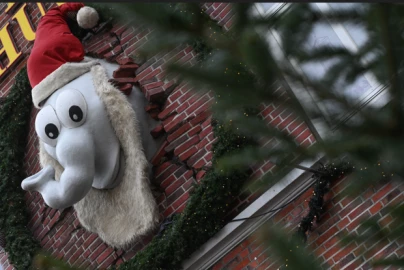 The Christmas strangers you are meant to call auntie, uncle or cousin