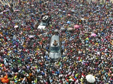 Kindiki hosts thousands for Christmas celebrations, urges drivers to be extra cautious on the road 