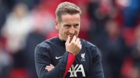 Liverpool specialist coach exits after set-piece struggles