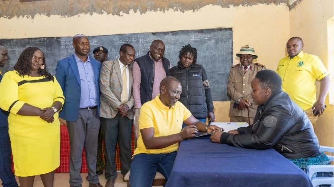 President William Ruto votes in the ongoing UDA grassroots elections held at Koilel Primary School in Uasin Gishu County, on January 10, 2026. Photo/PCS