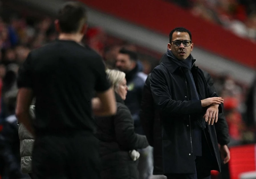 Rosenior plots long Chelsea stay as Arsenal loom