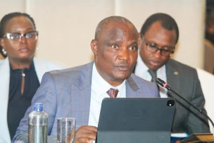 Gov't to spend Ksh.3B on advisors in planned sale of 15% Safaricom stake