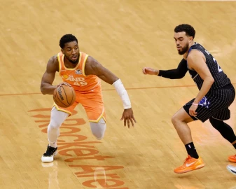 Doncic magic sparks Lakers over Bulls, Celtics bounce back