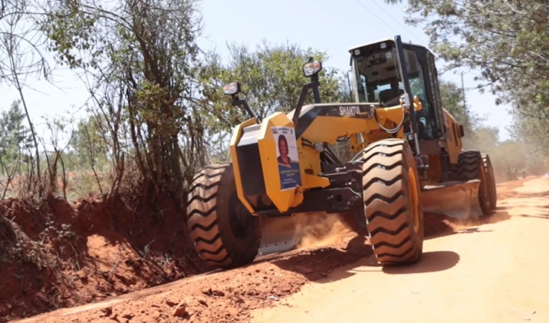 Machakos steps up road works with new fleet under Barabara Mashinani programme