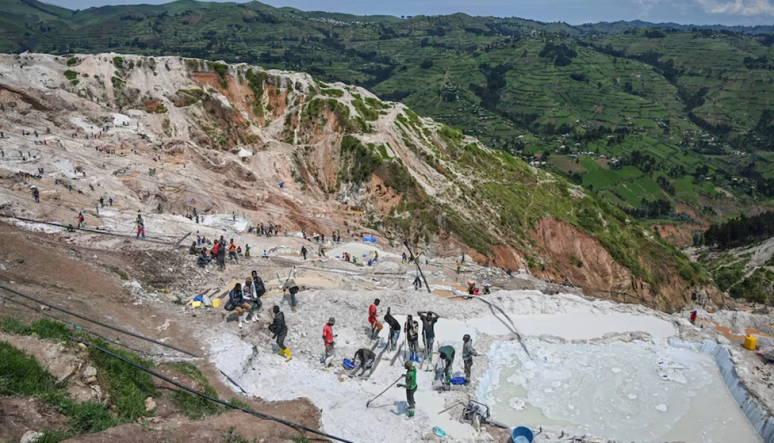 'At least 200' feared dead in DR Congo landslide: government