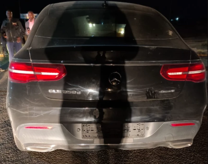 DCI detectives recover Mercedes-Benz stolen from a Nairobi garage