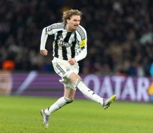 Newcastle manager Howe pleads for Woltemade patience