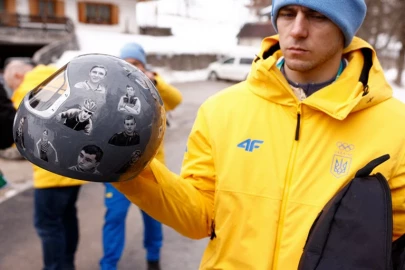 Zelensky blasts Olympics ban for Ukrainian athlete over memorial helmet