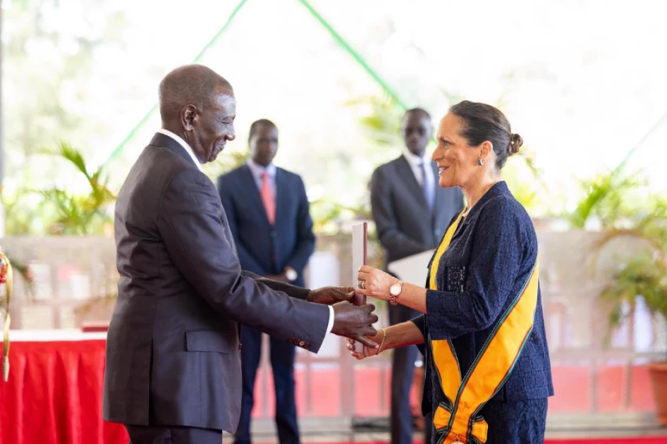 President Ruto confers Princess Zahra Aga Khan with EGH award