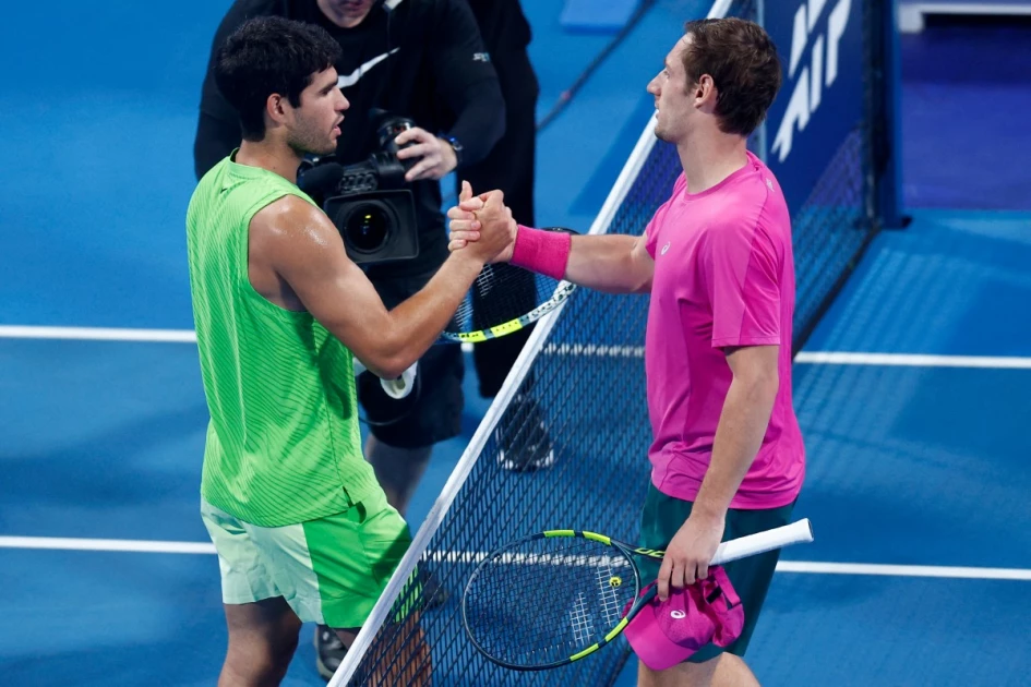 Alcaraz, Sinner cruise into Qatar Open quarter-finals