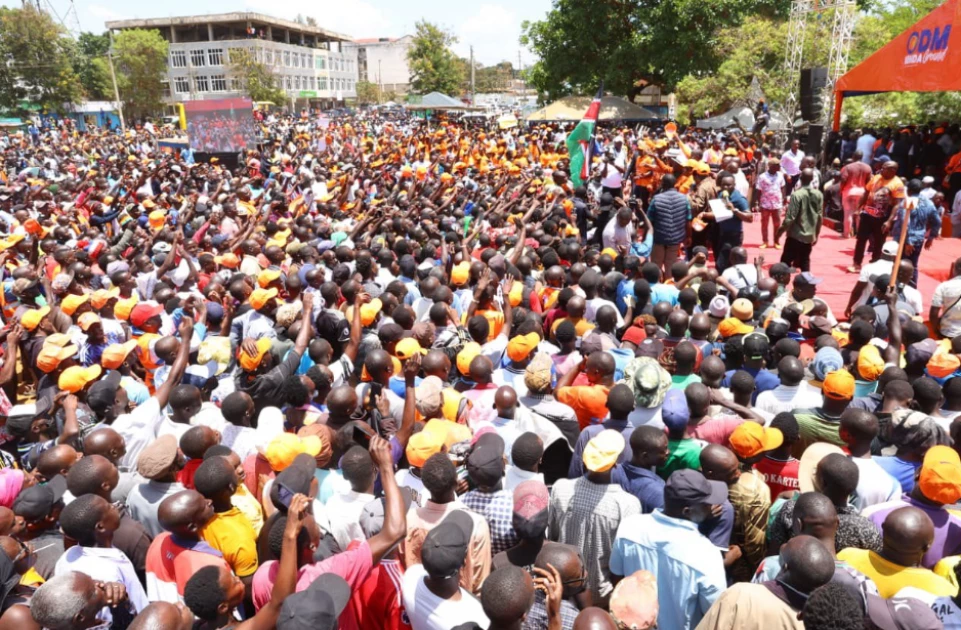 ODM Linda Ground brigade trains guns on Governor Orengo at Siaya rally