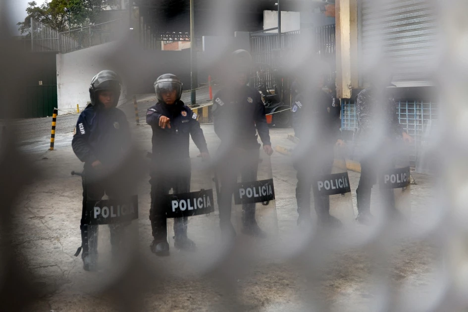 More than 200 political prisoners in Venezuela launch hunger strike