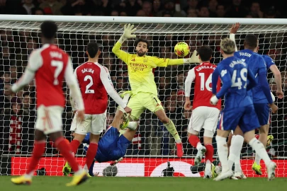 Leverkusen coach questions legality of Arsenal's set-piece tactics