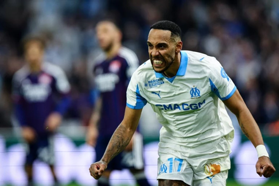 Aubameyang strikes twice as Marseille edge Lyon in Ligue 1
