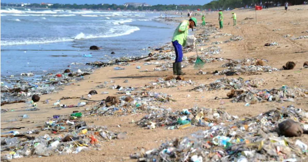 Stranded in paradise: Mideast war traps thousands in Bali