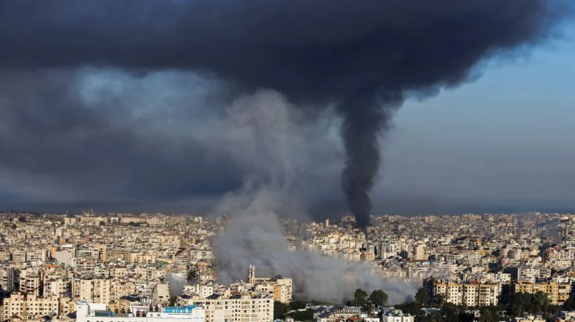 Iran missile attack triggers sirens, sends Israelis to shelters