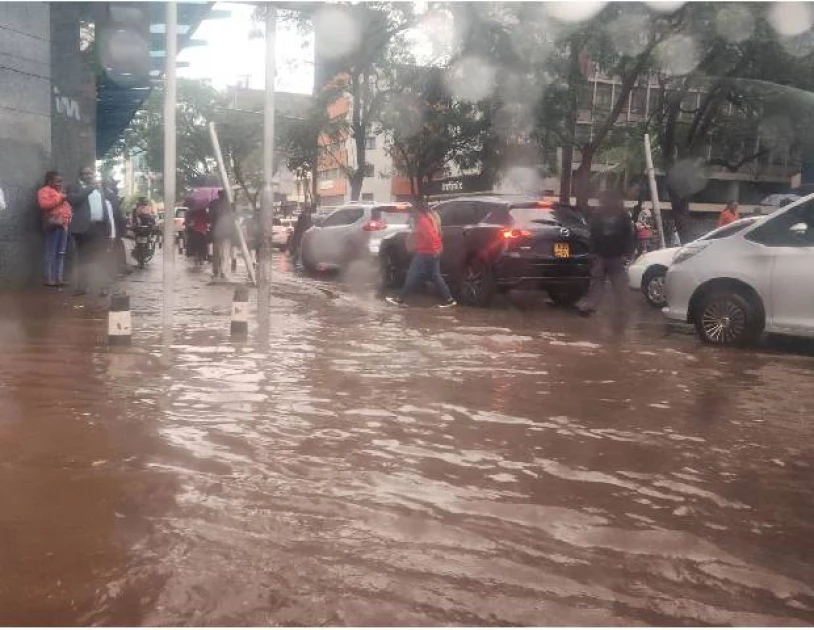Rains turning Nairobi CBD streets into rivers