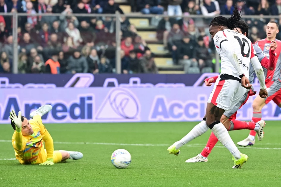 AC Milan hoping to revive dimming title hopes in derby against Inter