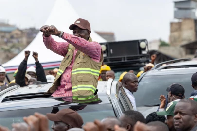 Ruto to Kenyan youth: Do not be used as goons, bloggers for politicians