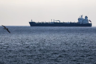 10 vessels attacked in Strait of Hormuz: analysts