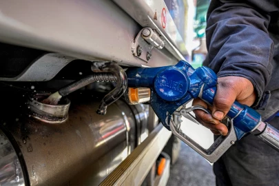 How fuel moves from the Gulf region to your vehicle tank