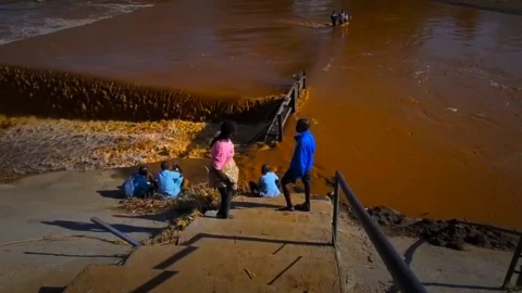 Baringo residents plead for bridge as learners risk lives crossing Perkerra River