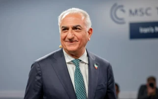 Son of ousted shah says ready for Iran transition 'under my leadership'