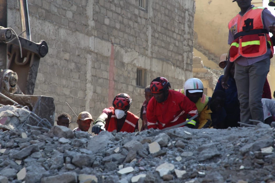  Two rescued as search and rescue continues in Shauri Moyo building collapse