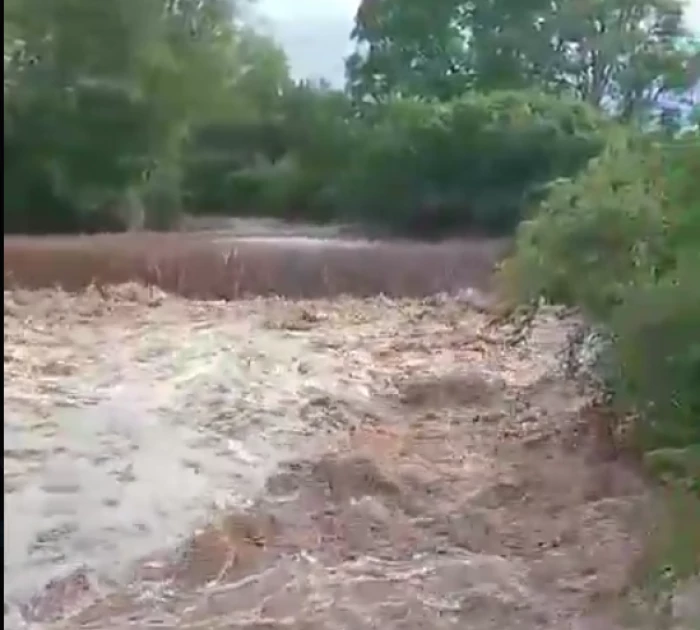 Motorists urged to use alternative routes as flooding hits Eldama Ravine–Maji Mazuri–Molo road