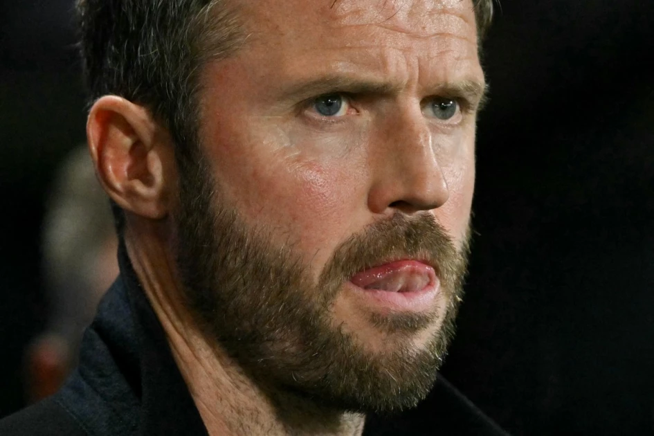 Carrick 'baffled' by inconsistent penalty calls as Man Utd held