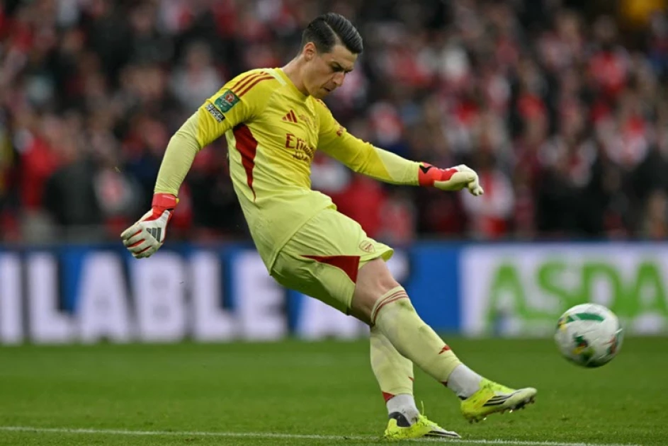 Arteta jumps to the defence of goalie Kepa after League Cup final blunder