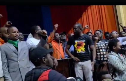 Linda Mwananchi leaders breach police barricade, proceed with Ufungamano House NDC