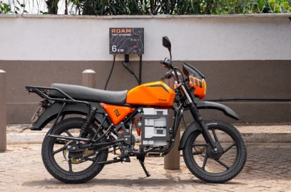 Roam launches fast-charging electric motorcycle