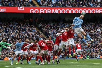 History haunts Arsenal as Man City take control of title race
